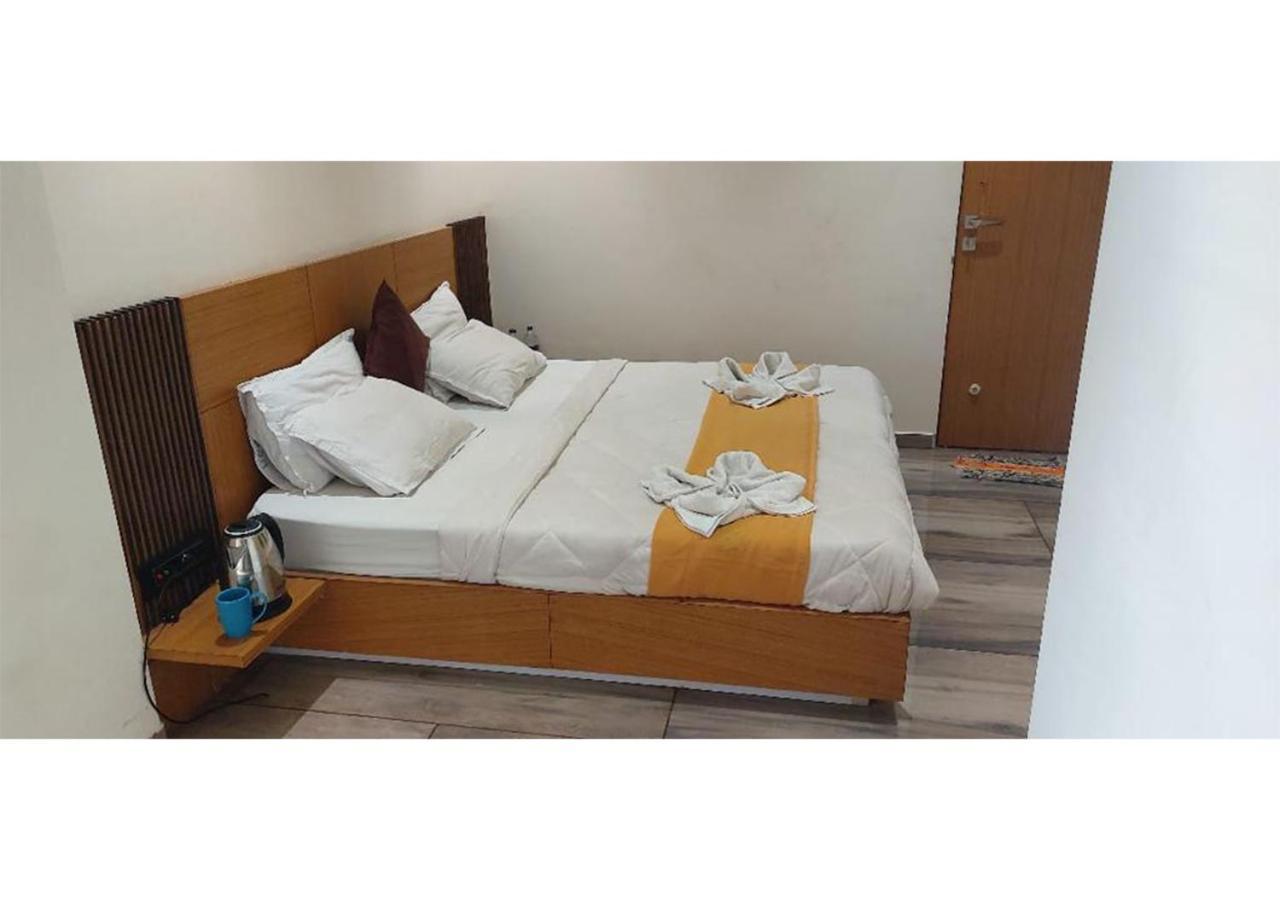 Shree Murlidhar Guest House Сурат Екстер'єр фото