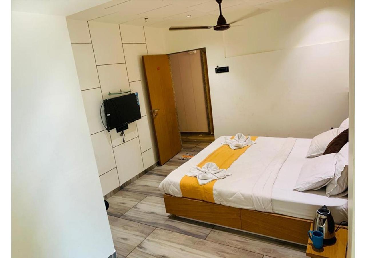 Shree Murlidhar Guest House Сурат Екстер'єр фото